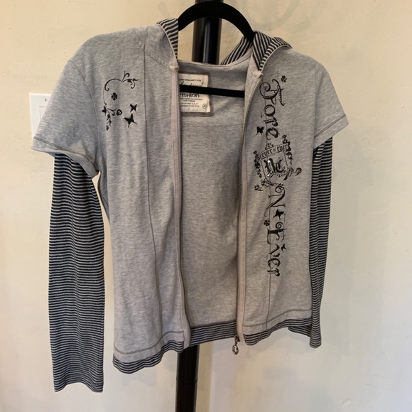 Fashion Hooded Top - Picture 4 of 9